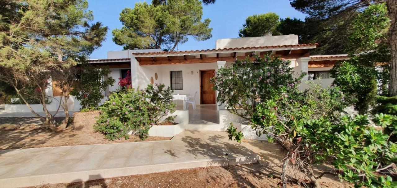 Ferienwohnung Viviendas Ferrer-Es Mal Pas San Francisco Javier Exterior foto